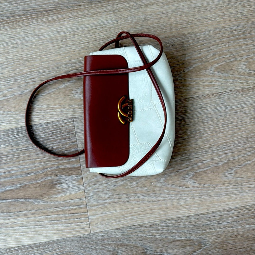 Guadisha white and tan small purse with gold accent